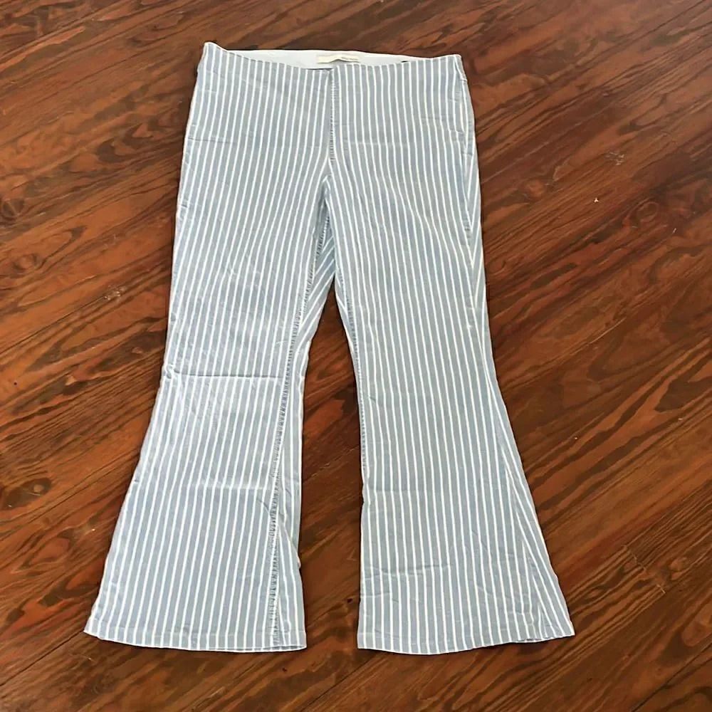 Ella Moss Pull on flare pants Size 31